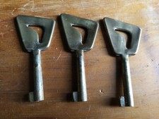 Lot De 3 Anciennes Clés De
