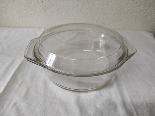 Plat creux avec - , couvercle