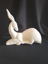 Charles LEMANCEAU (1905-1980). Antilope en faïence craquelée. 1925