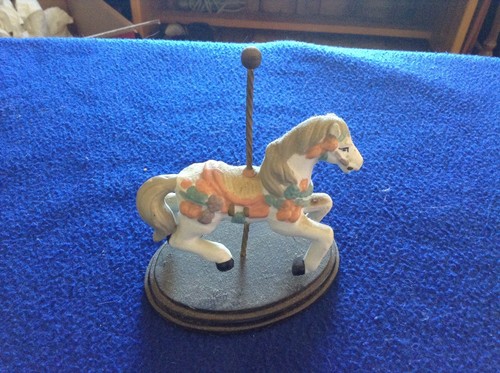 Small carousel wood base - base,