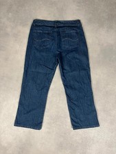 Jean court Lee slender secret