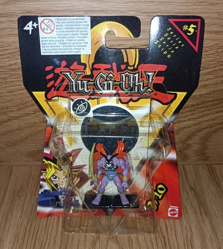 Figurine chasseur - yu-gi-oh,