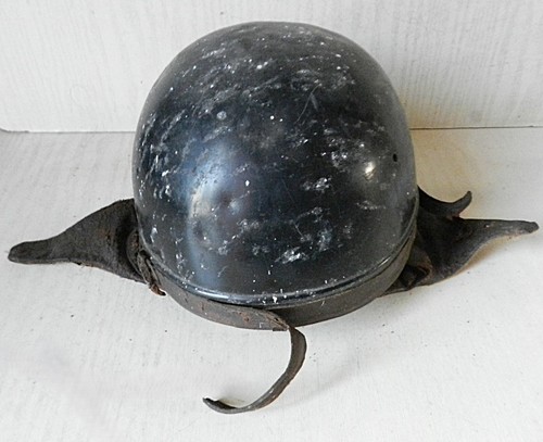 Ancien casque motocycliste - ancien,