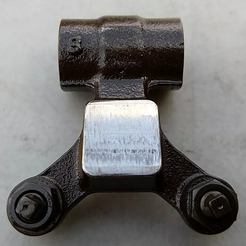 Basculeur poussoir soupapes - basculeur,
