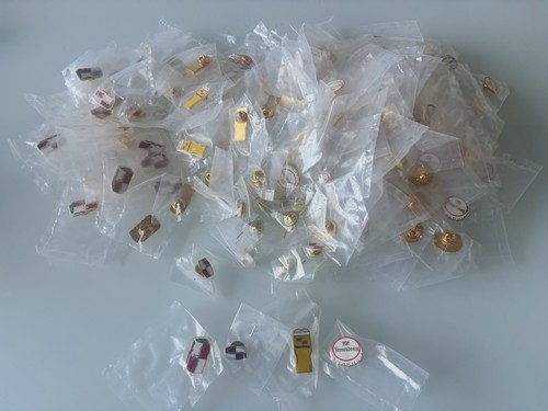 Lot 162 pins kronenbourg neufs - pins,