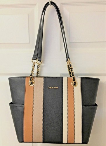 Nwt calvin klein key item - key,