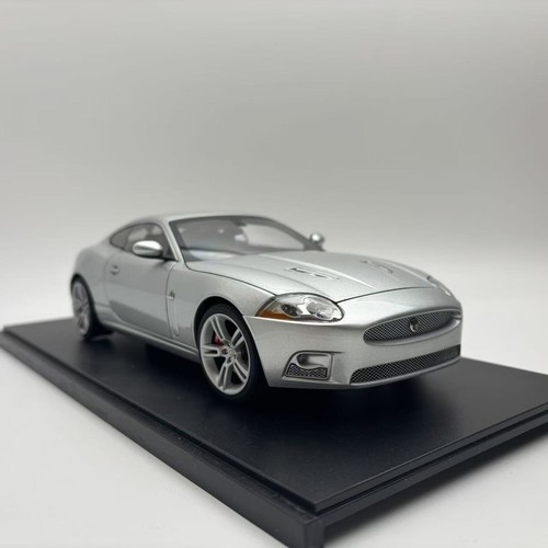 Autoart jaguar - autoart,