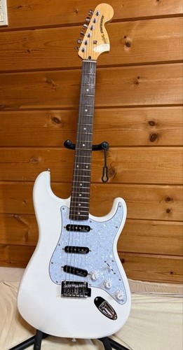 Squier stratocaster affinity - squier,