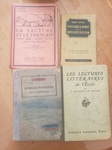 Livres scolaires anciens