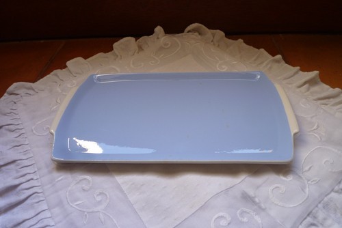 Plat rectangulaire à - plat,