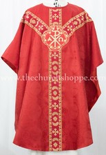 Rouge Gothique Chasuble