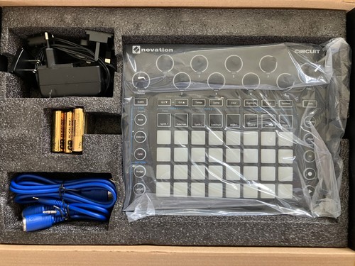 Novation circuit groove box - circuit,