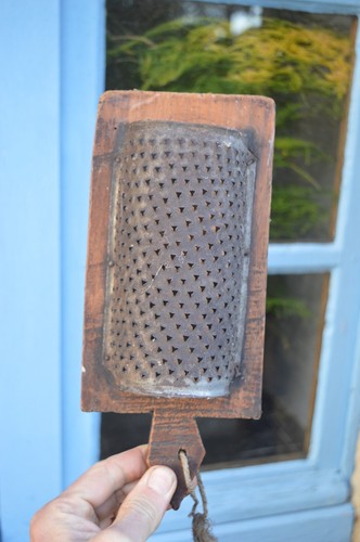 Ancienne râpe fromage art - ancienne, à