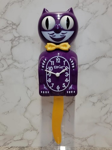 Boysenberry gold kit cat - gold, clock