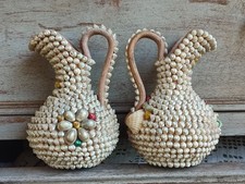 2 ANCIENS PICHETS VASES EN COQUILLAGES DÉCO BORD DE MER H. 16 CM