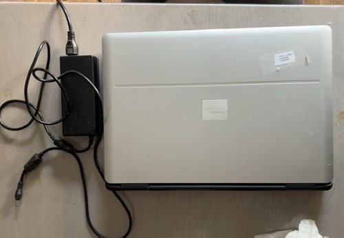Fujitsu siemens amilo 1526 - fujitsu,