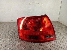 Feu arriere principal gauche