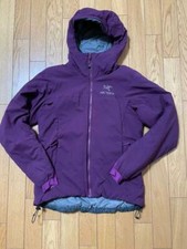 Veste Femme ARC'TERYX ATOM AR HOODY En Nylon Purple Taille S D'occasion