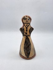 Jouet poupée en terre cuite peinte Poterie Kabyle Ideqqi Maroc début XXème