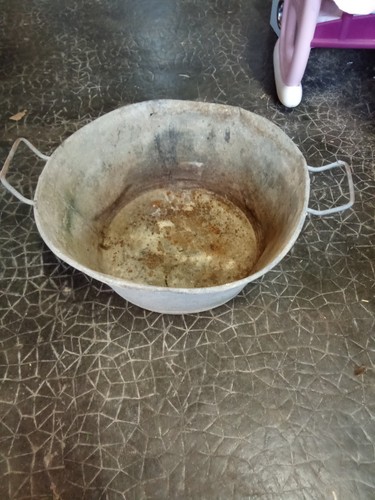 Vend ancienne bassine zinc - vend, en