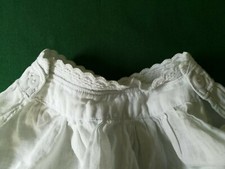 3 Anciens vêtements et 1