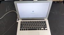 Apple MacBook Air 13" -