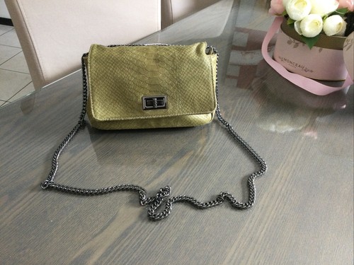 Sac pochette cuir vert kaki
