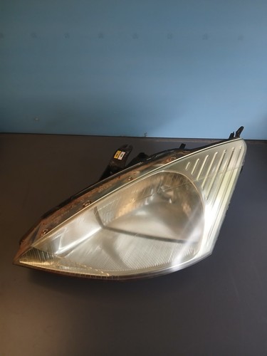 Ford focus phare avant - /,