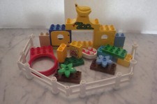 W39/  LEGO DUPLO LOT PIECES ET