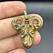 Ancienne amulette figurine