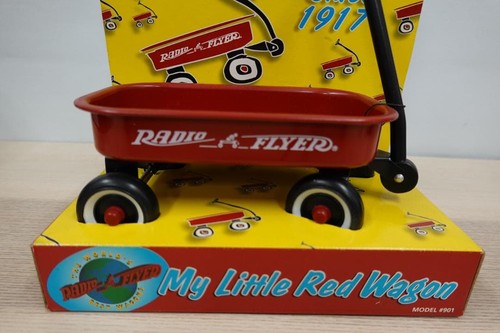 Radio flyer little red wagon - radio,