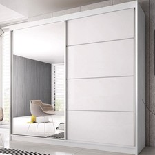 Armoire à portes coulissantes