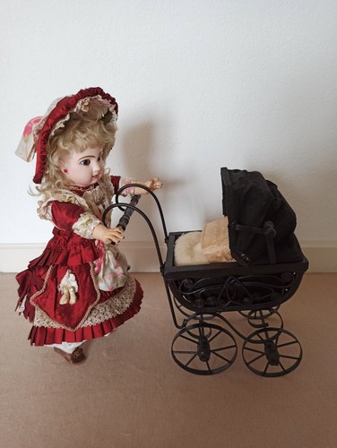 Ancien petit landau poupee - ancien,