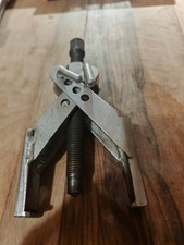 Arrache roulement Facom