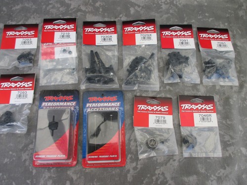 Lot new traxxas drivetrain - new,
