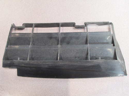 Grille radiateur gauche