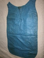 ANCIENNE PROTECTION DE CHASUBLE /SATIN BLEU COUSU MAIN, DOUBLé/2 DISPONIBLES
