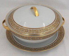 Bernardaud, Limoges model Chinon, soup kitchen/vegetable + round dish, perfect condition.