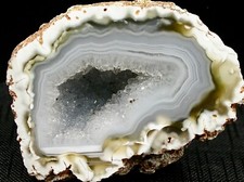 TRÈS BELLE AGATE, COULEUR