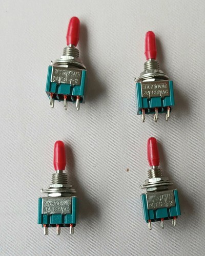 Lot boutons interrupteurs - 4,