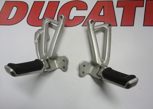 Ducati marchepieds arrière - marchepieds,
