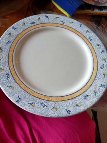 Assiette fleurie bleue - , et