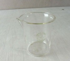 Ancien matériel de chimie /