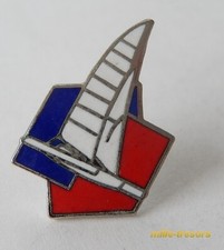 Ancien PIN'S : Elf AQUITAINE