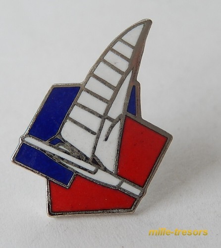 Ancien pin elf aquitaine - ancien, pin's