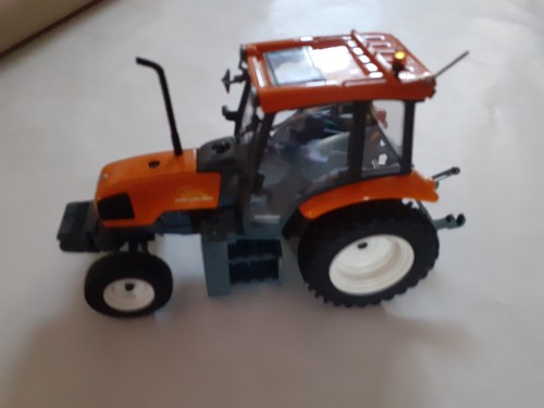 Tracteur renault universal - renault,