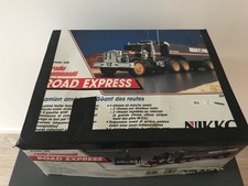 NIKKO Road Express Camion