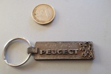 Porte cle clef key-ring voiture PEUGEOT logo garage EPINAL LES VOSGES 88 métal