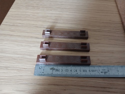 Attaches barrieres marron - 3,