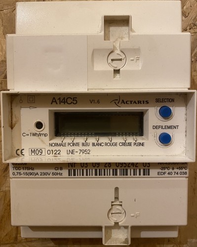 Compteur électrique bleu